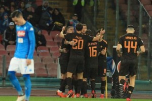  尤文图斯主场失利，争冠形势急转直下  