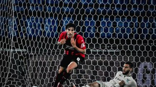  AC米兰防线伤兵满营，皮奥利巧变阵化解危机